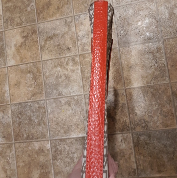 DKNY Jacquard Fabric Convertible Leather Clutch Logo Bag. - Picture 2 of 8